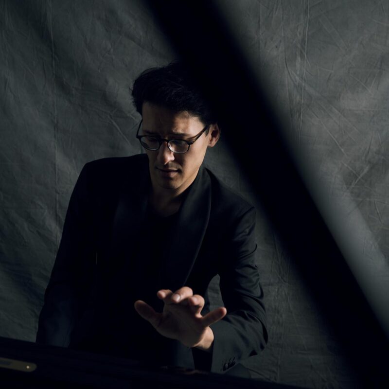 Nuron Mukumi, Piano, Lachenmann Music