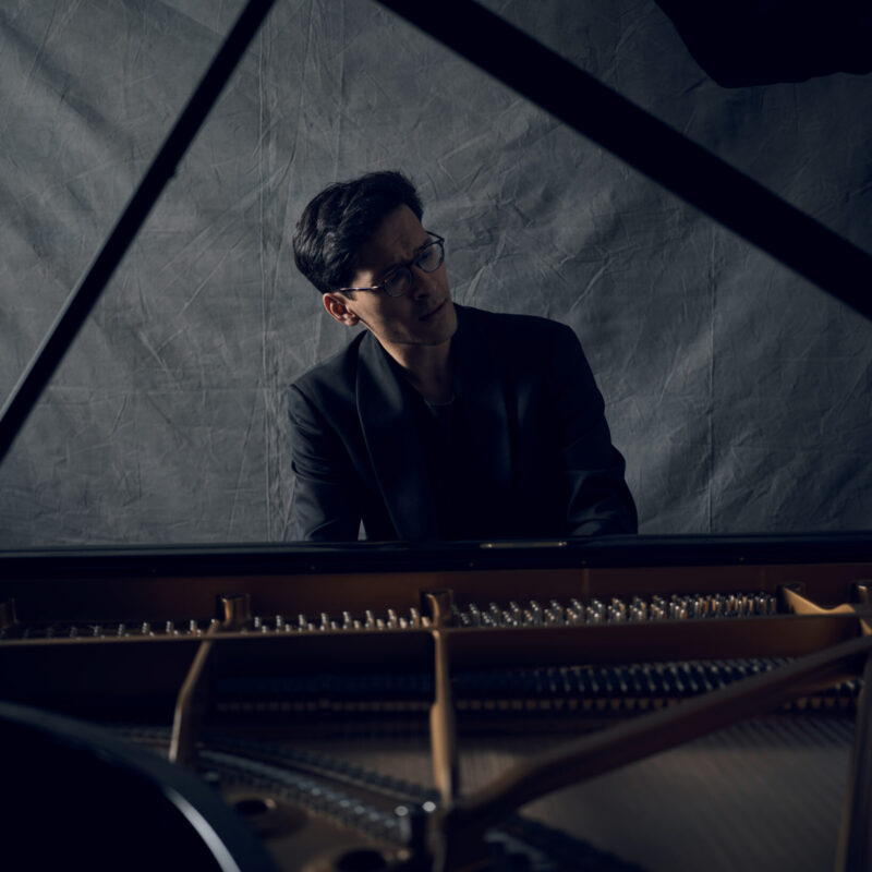 Nuron Mukumi, Piano, Lachenmann Music