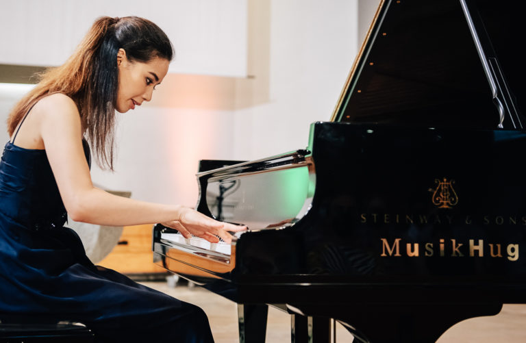 Nicole Loretan, Piano, Lachenmann Music