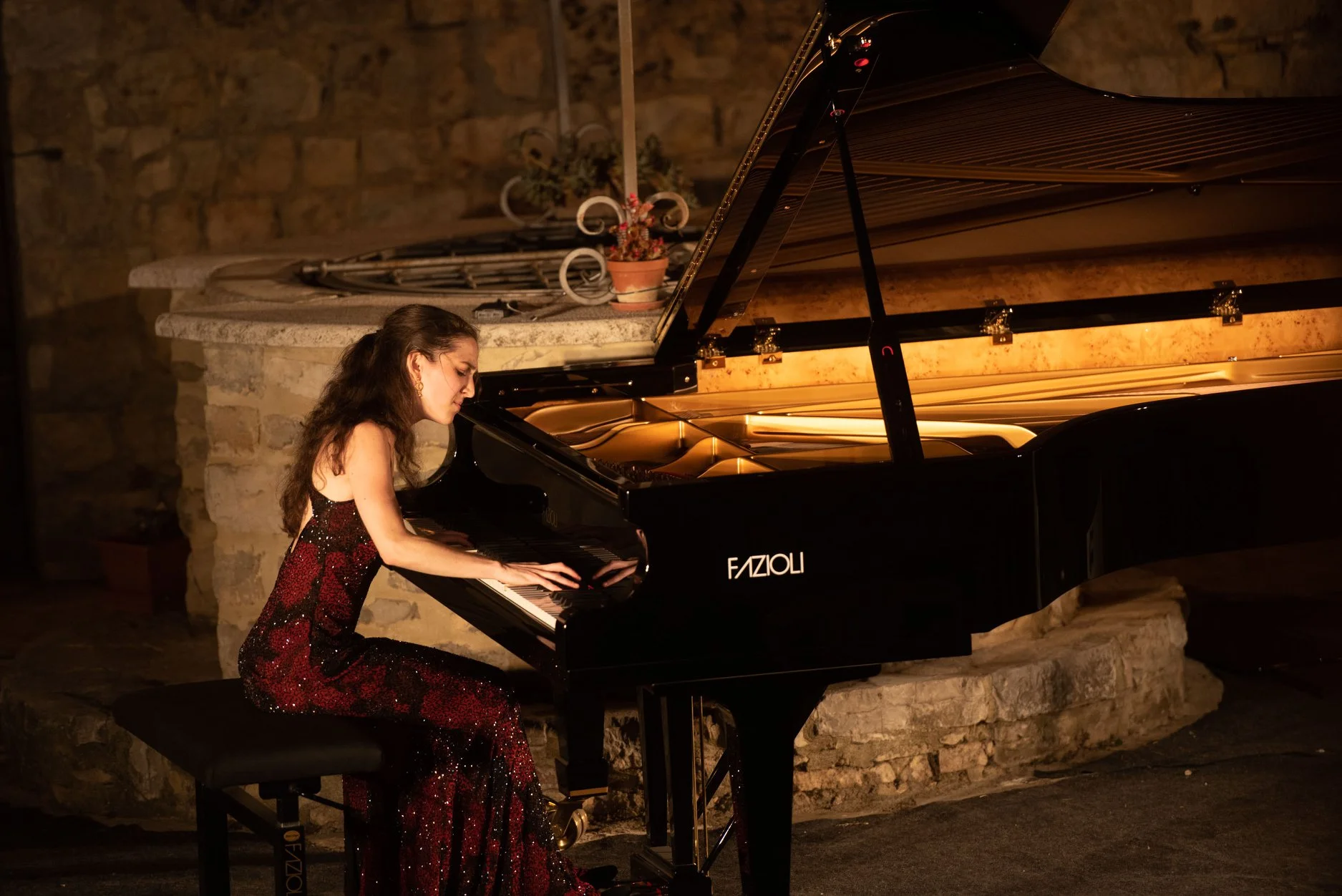 Julia Hamos